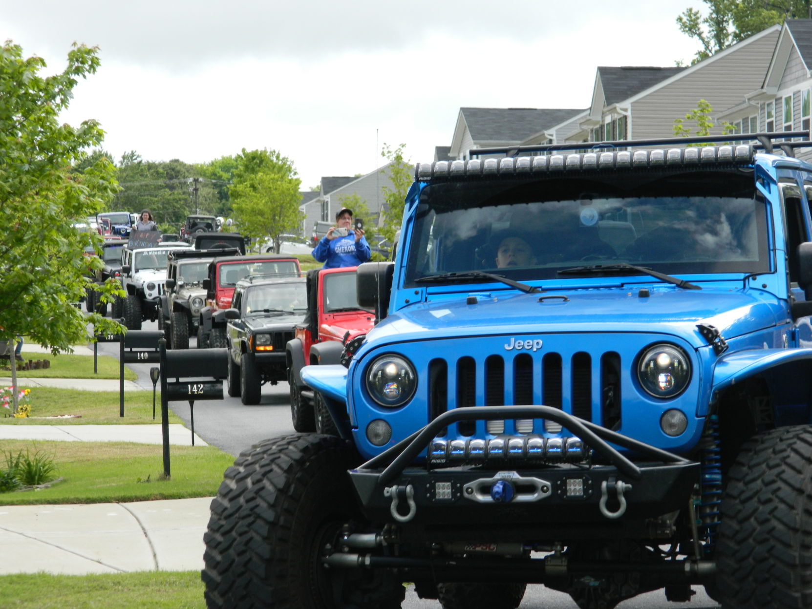 Troutman Jeep parade (95).JPG